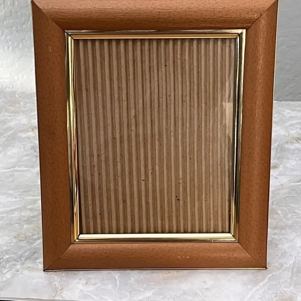 Vintage Medium Picture Photo Frame With Gold Trim Freestanding 9 x 7
